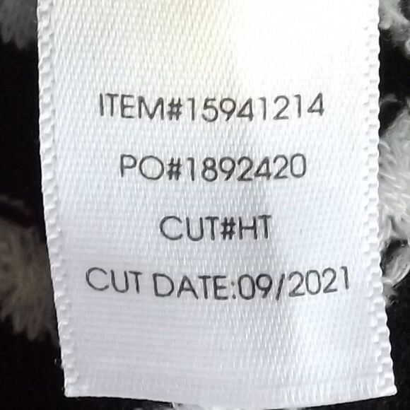 TORRID Thermal Top, 3/3X, Black/White Stripes, Long sleeve, Notch collar - Picture 13 of 14